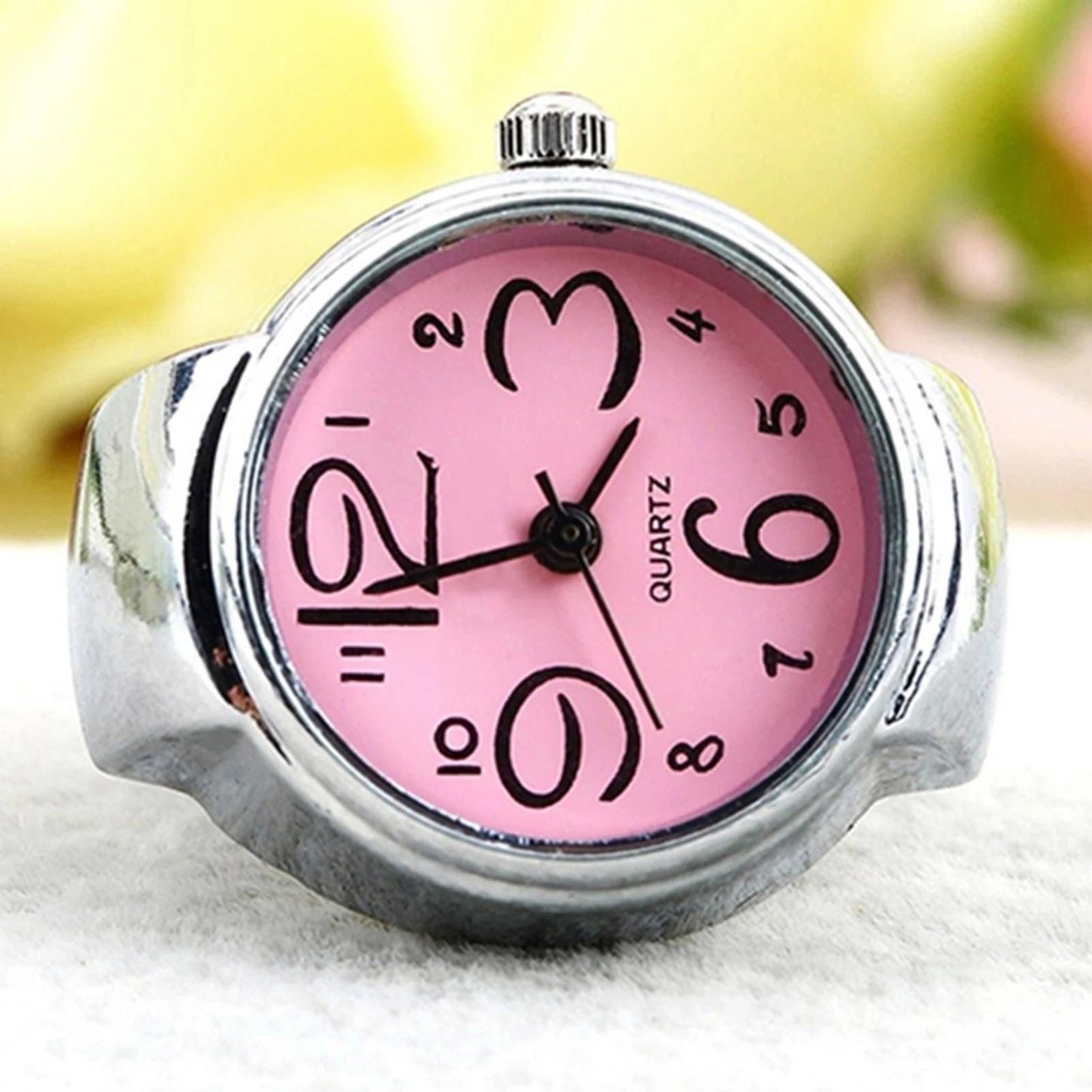 TimelessRing™ Analog Quartz Finger Watch – Stylish & Adjustable Ring Watch for Men & Women
