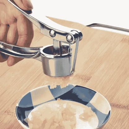 CrushMate™ Manual Aluminum Garlic Crusher & Ginger Mincer – Effortless Kitchen Prep