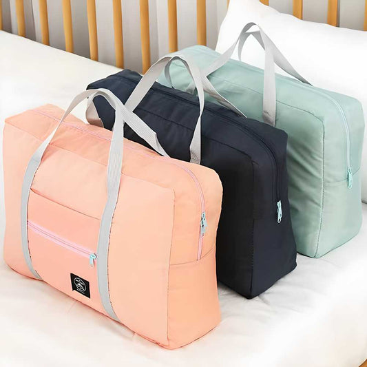 Lightweight foldable travel bag for gym and short trips