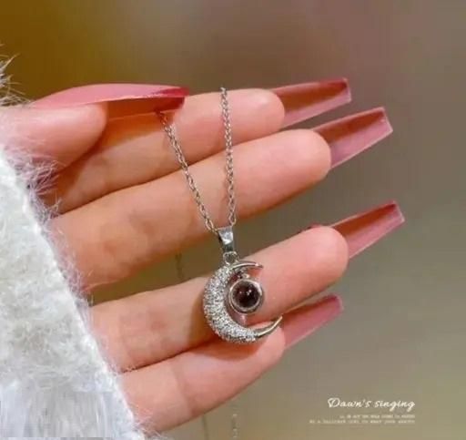 LunaGlow™ Moon Projection Necklace – A Magical Way to Say 'I Love You