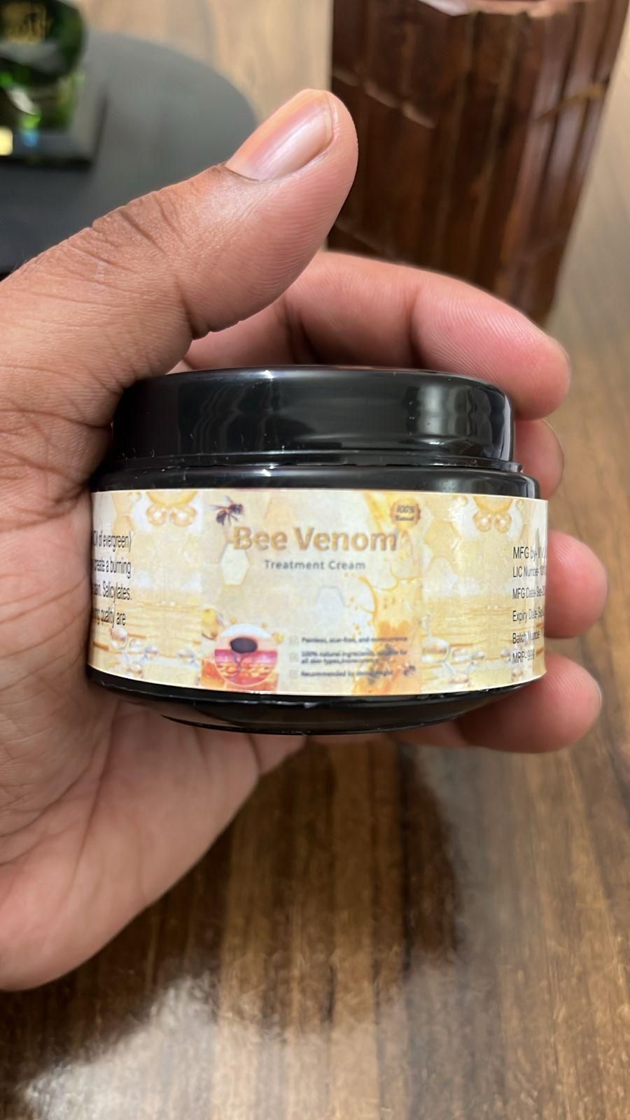 BeeGlow™ Skin Renewal Cream – Natural Healing & Blemish Removal